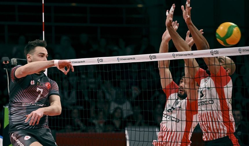 CEV Kupası'nda Ziraat Bankkart Asseco Resovia'yı 3-0 yenerek dörtlü finale ismini yazdırdı!