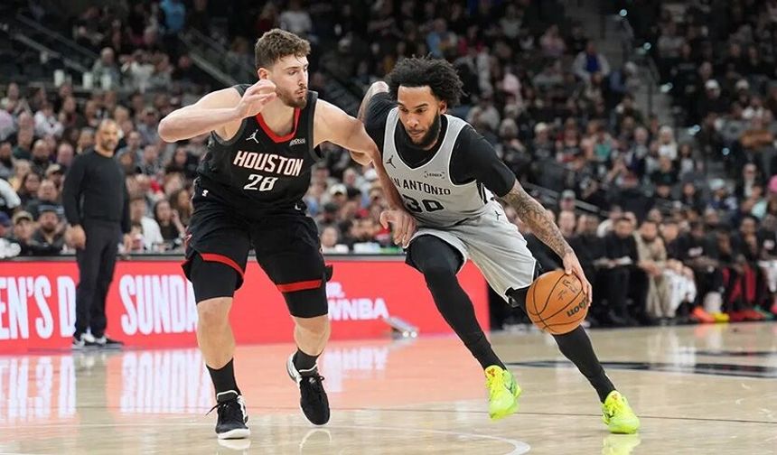 Houston Rockets, San Antonio Spurs’a farklı mağlup oldu