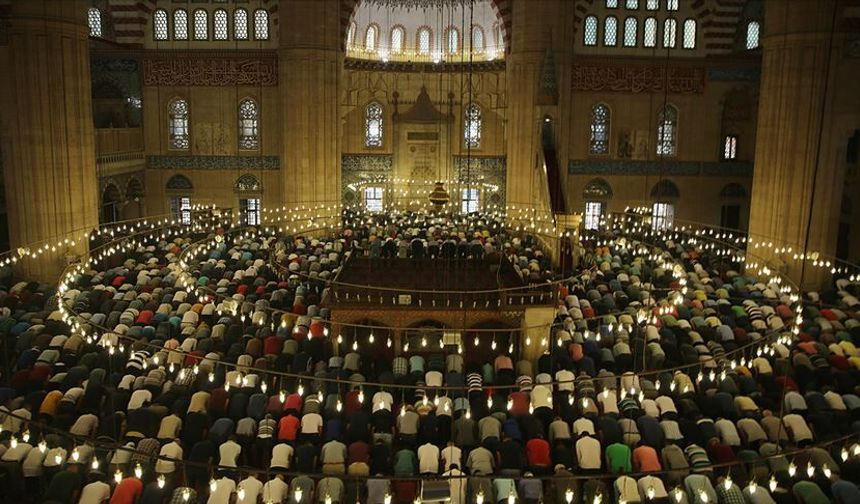 2026 Ramazan Bayramı namaz vakitleri belli oldu: İl il Bayram namazı saatleri!