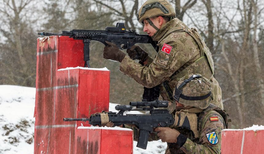 MSB'den anlamlı paylaşım: Türkiye-İspanya kalplerimiz yan yana!