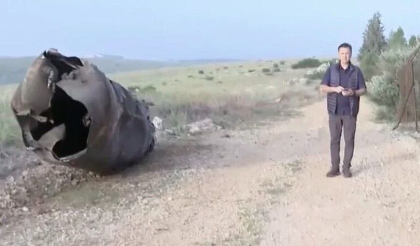 İran'dan atılan devasa füzenin enkazı görüntülendi