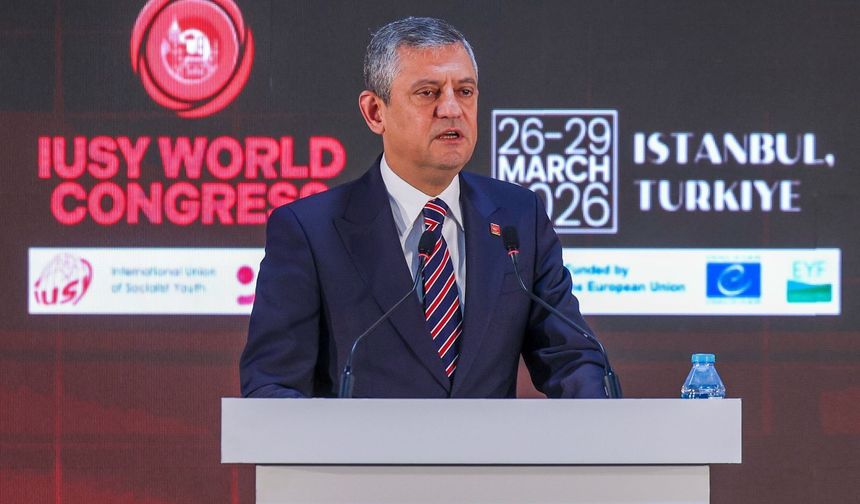 Özgür Özel'den Uşak operasyonuna tepki: Dimdik ayaktayız!