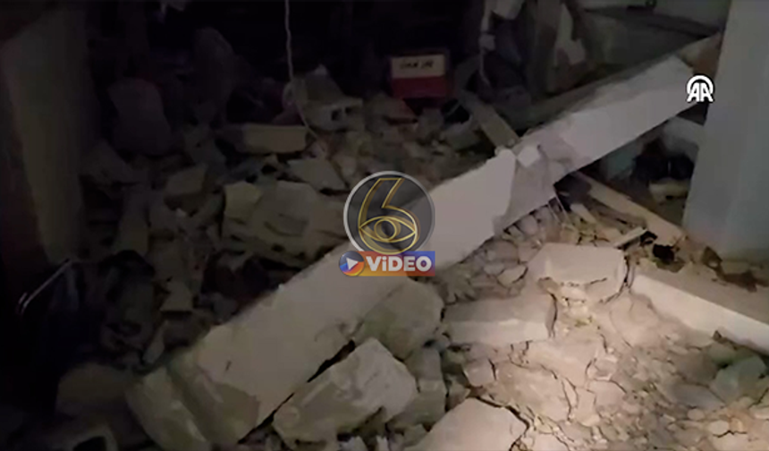 İran füzelerinden düşen şarapnel Tel Aviv’de binaya isabet etti | VİDEO