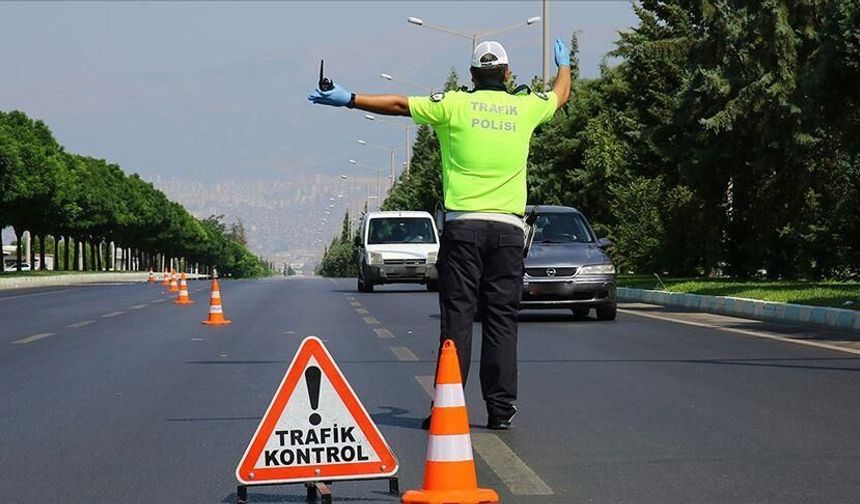 Trafik cezaları ve sıkı denetim işe yaradı! Ölümlü kazalarda büyük düşüş