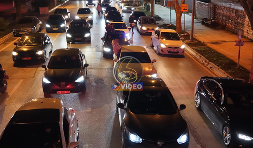 Trafiği tehlikeye sokan gençten pes dedirten sözler | VİDEO