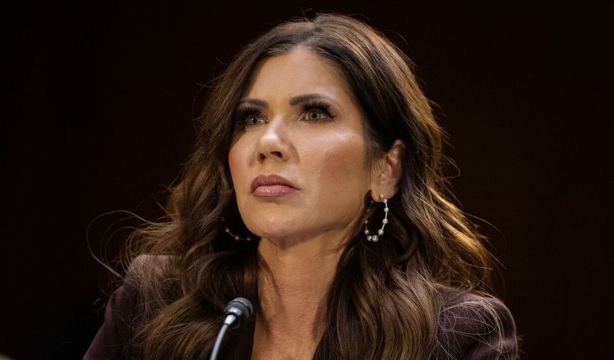 Trump, İç Güvenlik Bakanını görevden aldı