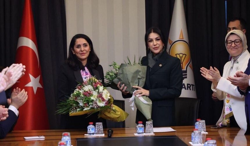AK Parti’de devir teslim: Nilhan Ayan göreve başladı