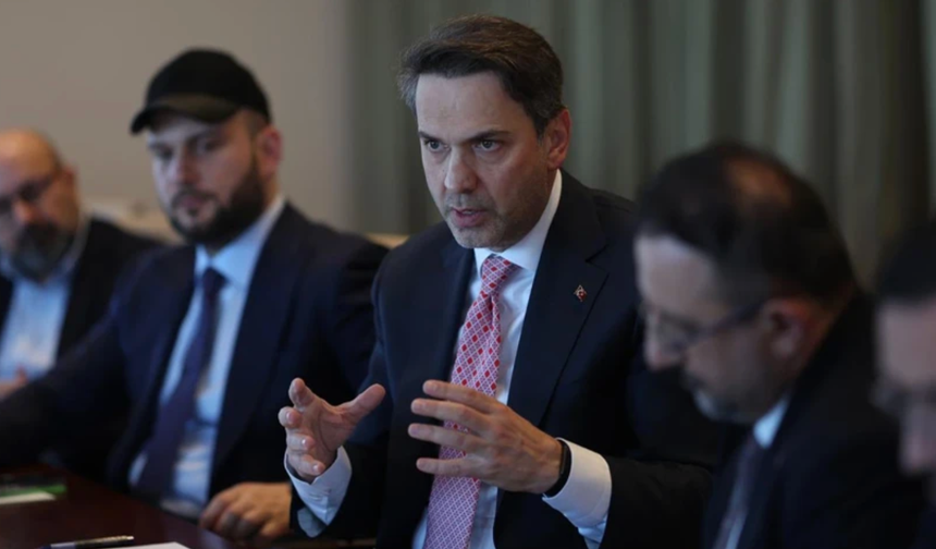Bakan Bayraktar: Yakında çok enteresan şeyler duyacaksınız