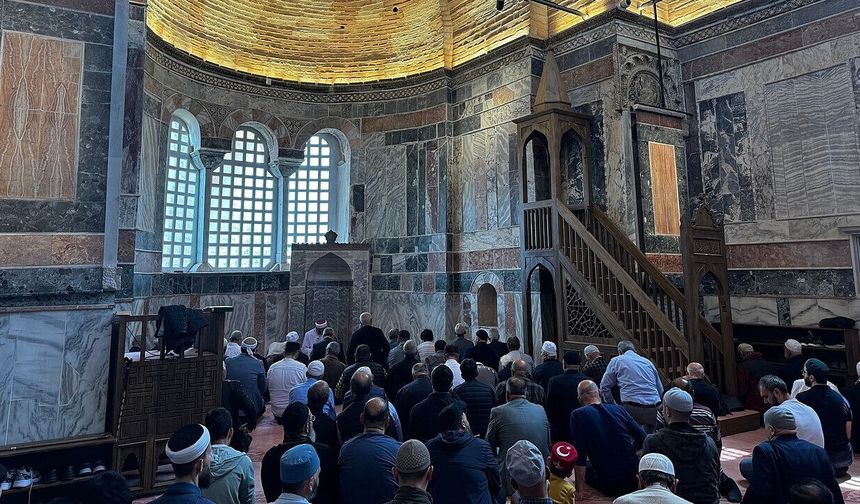 Diyanet cuma hutbesinde okul saldırılarına değindi! "Acımız çok büyük"