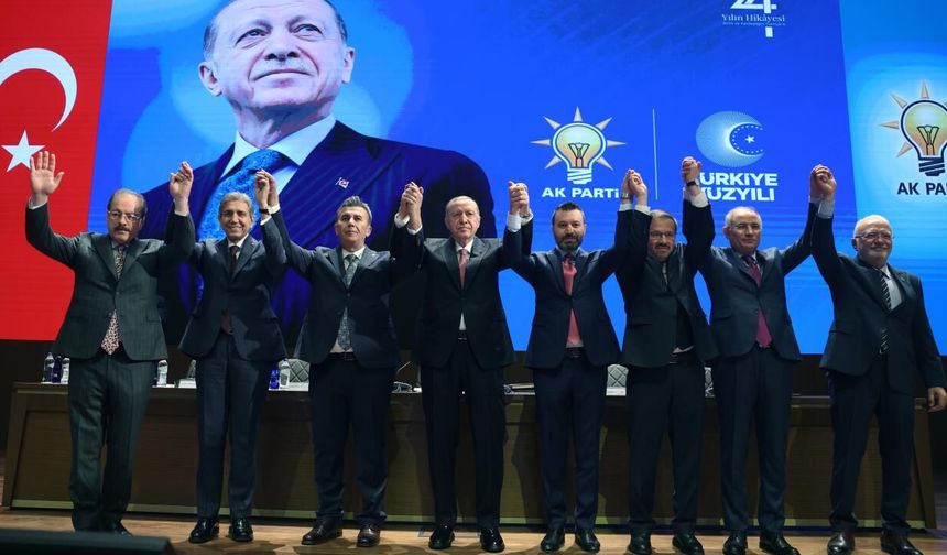 Yerel siyasette dengeler değişiyor: AK Parti’ye 4 yeni katılım