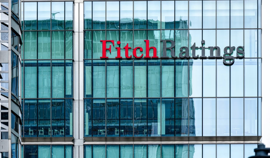 Fitch, Türkiye'nin "pozitif" kredi görünümünü "durağan"a düşürdü