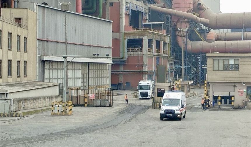 Kocaeli'de feci kaza: 10 metreden düştüler!