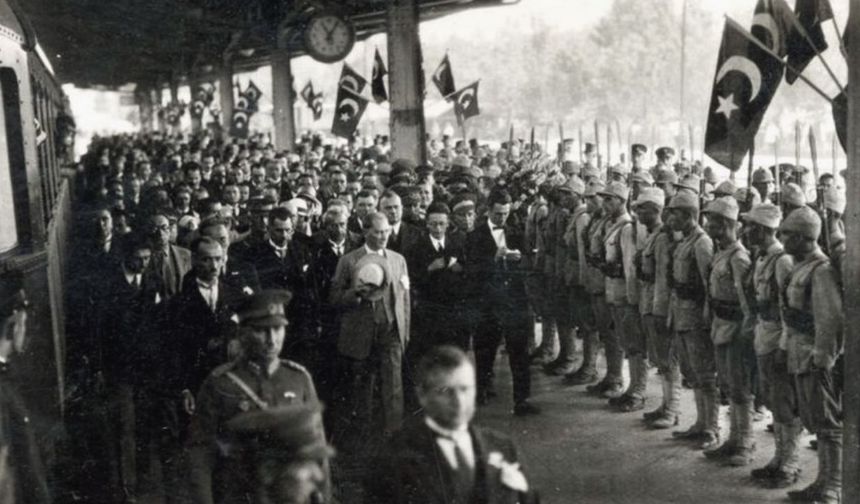 Ünlü isimlerden 19 Mayıs mesajları!