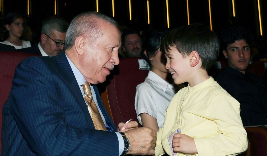 Cumhurbaşkanı Erdoğan gençlerle buluştu! Dünya Kupası ve basketbol sözleri dikkat çekti