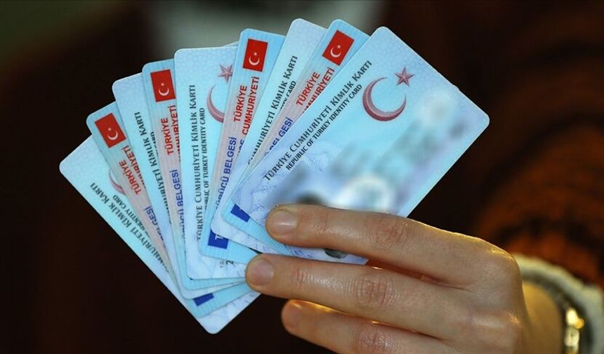Milyonlarca sürücüyü ilgilendiriyor! Ehliyet yenilemede şartlar değişiyor