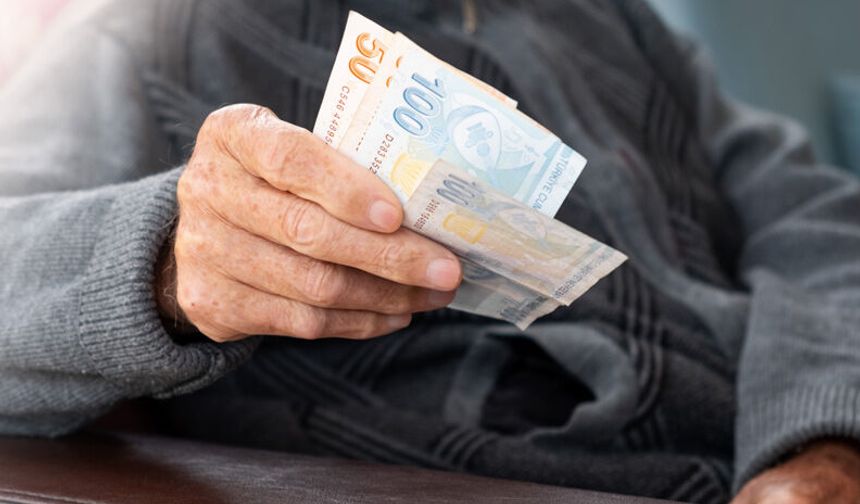AK Parti'den erken seçim sinyali mi? Emekliye yeni düzenleme gündemde