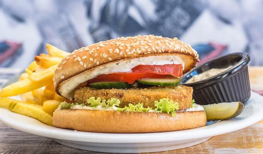 Türkiye'de hızlı ticaretin favorisi hamburger ve atıştırmalıklar oldu
