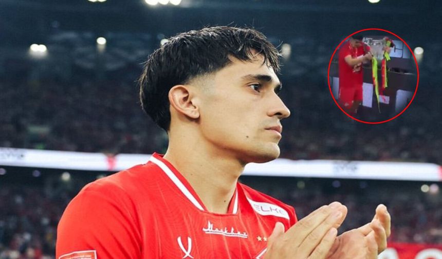 Kupayı kaldırırken parçaladı! Arjantinli futbolcu geceye damga vurdu