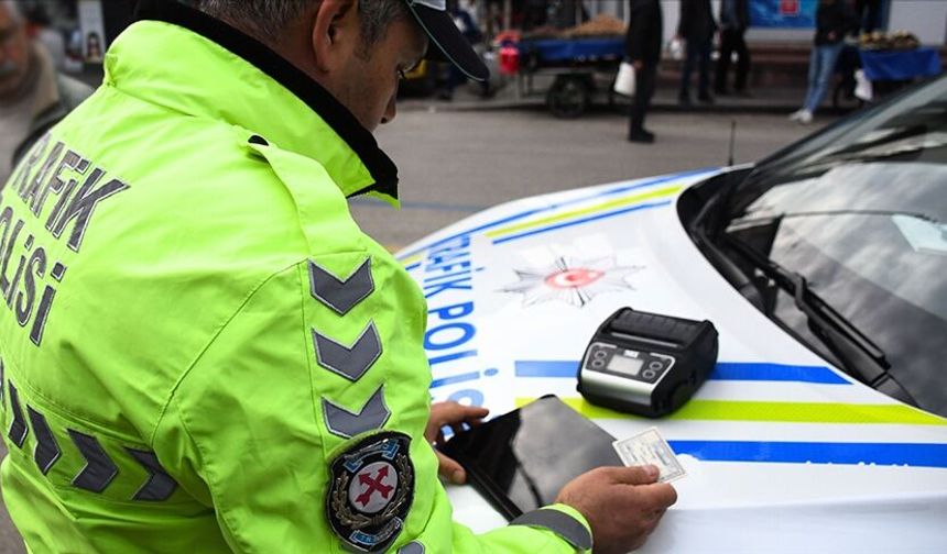 Trafikte yeni yaptırımlar yolda! O ihlali yapanın ehliyeti anında iptal