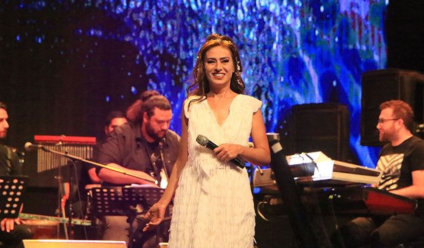 Yıldız Tilbe alışveriş turunda görüntülendi! Doğal hali dikkat çekti