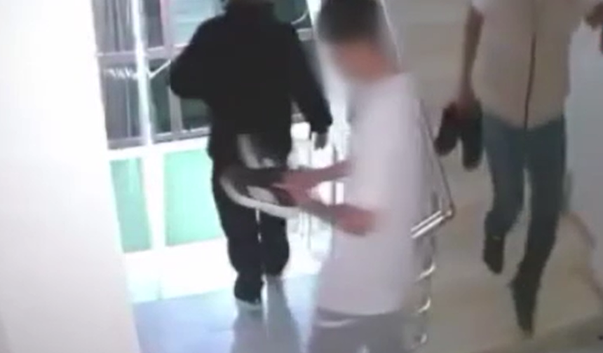 Hatay'da hırsızlık anı kamerada: 3 çocuk tutuklandı