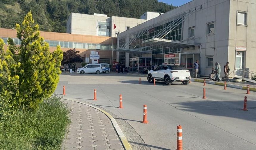 Alacak kavgasında amca oğulları birbirine girdi: 1 ölü, 3 yaralı