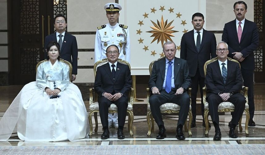 5 büyükelçiden Cumhurbaşkanı Erdoğan'a güven mektubu