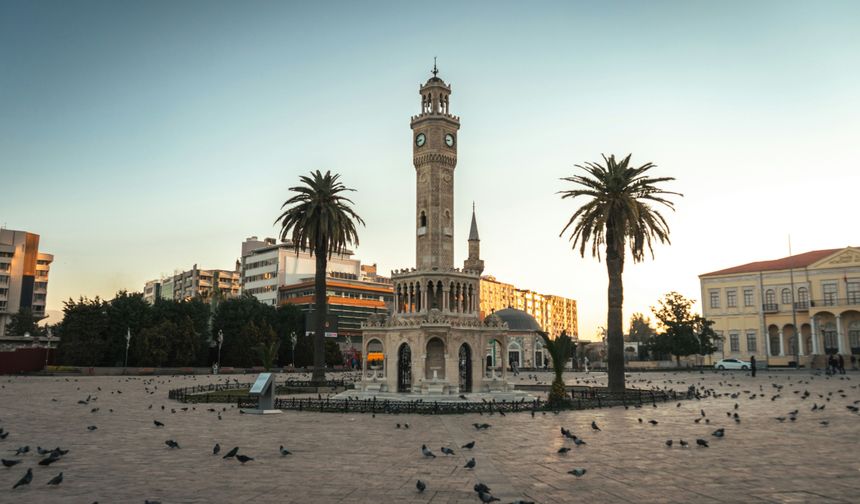 İzmir’in en sevilen tatlı mekanları