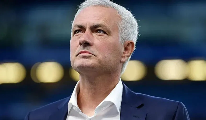 Real Madrid, Jose Mourinho ile sözleşme imzaladı