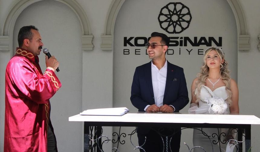 Türkiye aynı gün "evet" dedi! Yüzlerce çift evlendi
