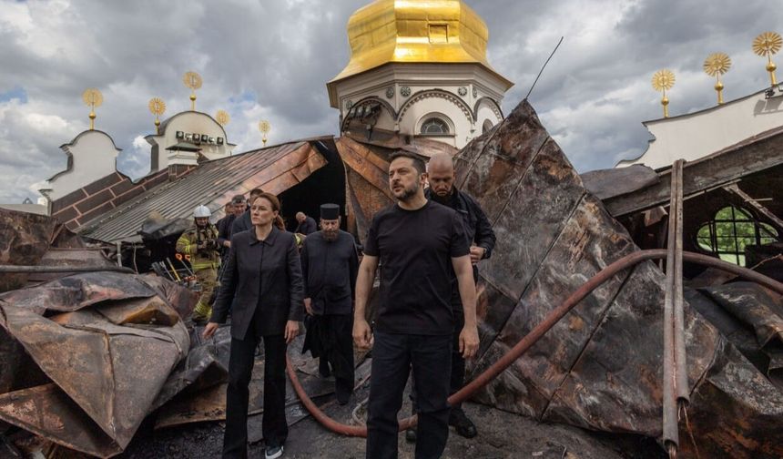 Kiev’e en ağır saldırısı: UNESCO mirası manastır hedef oldu