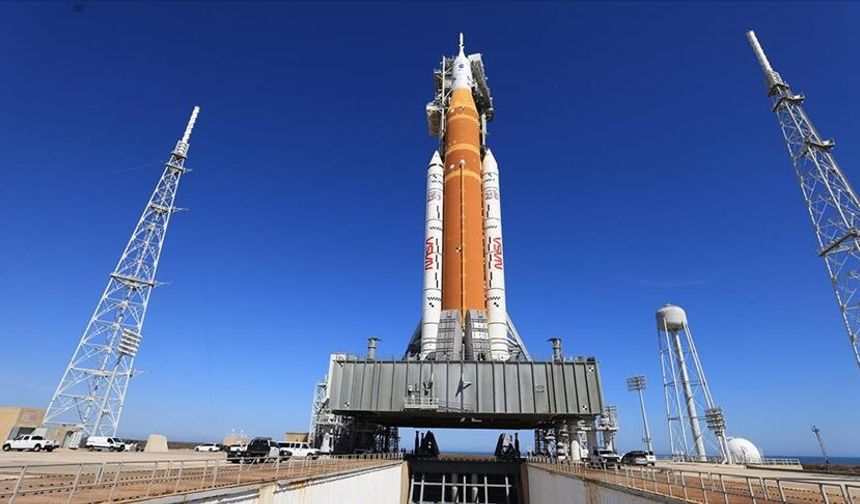 NASA'dan tarihi Artemis III kararı: Yıldız filosu Ay yerine yörüngeye gidiyor