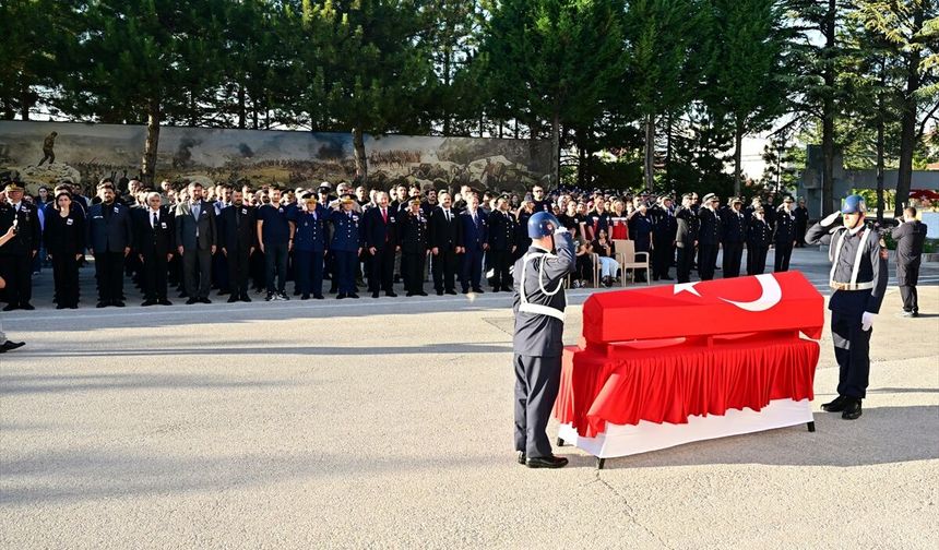 Eskişehir'de silahlı saldırıda şehit olan jandarma personeli için tören düzenlendi