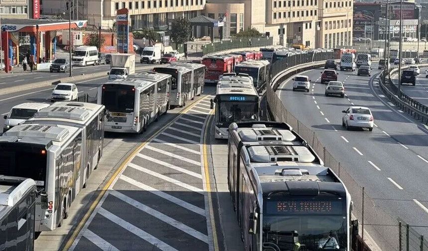 15 Temmuz’da metrobüs seferleri değişiyor! 6 istasyon geçici olarak kapanacak