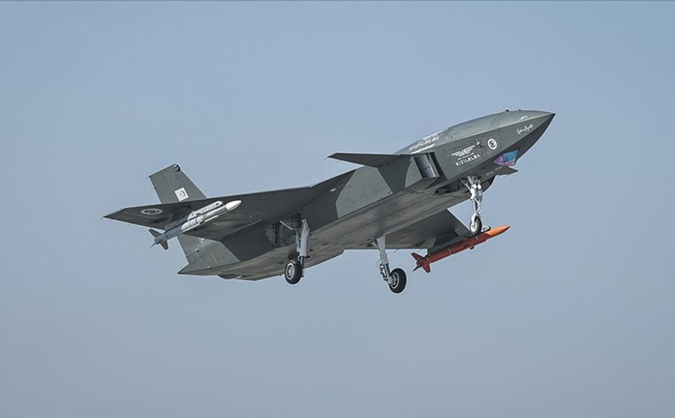 Bayraktar KIZILELMA dünyada ilki başardı!