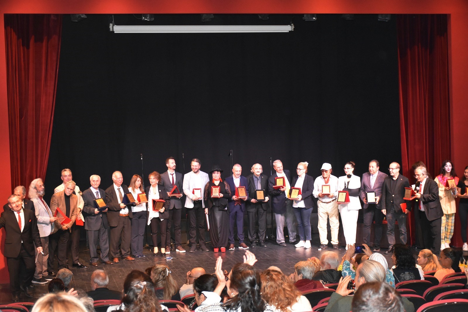 A5D55789 Faeb 432C A4F3 4A9Eb46Ff6E9