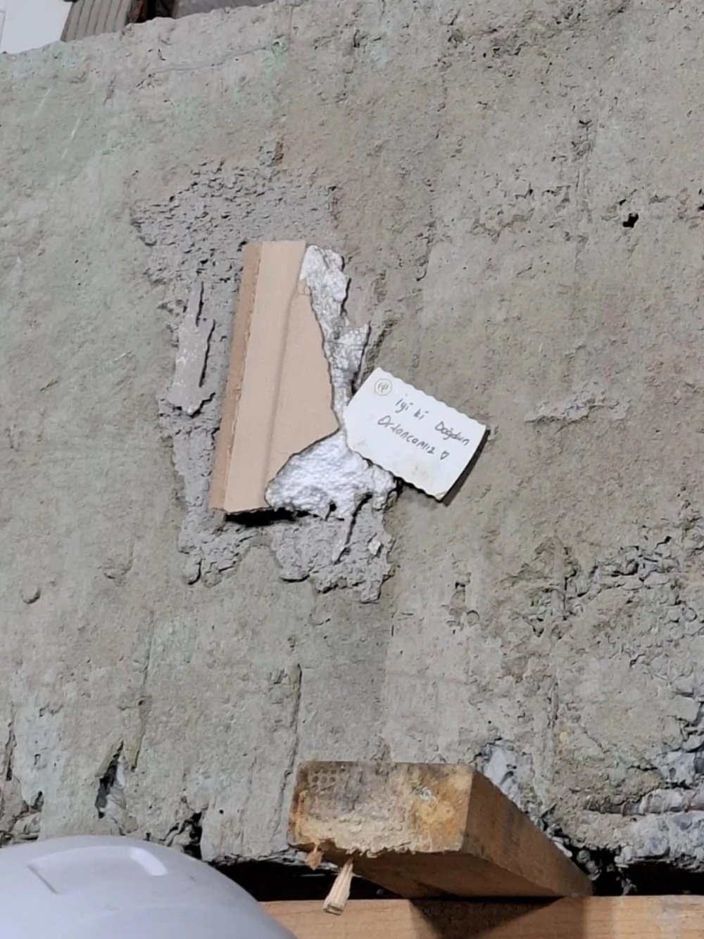 G4F Qa2 W I A A3 V83