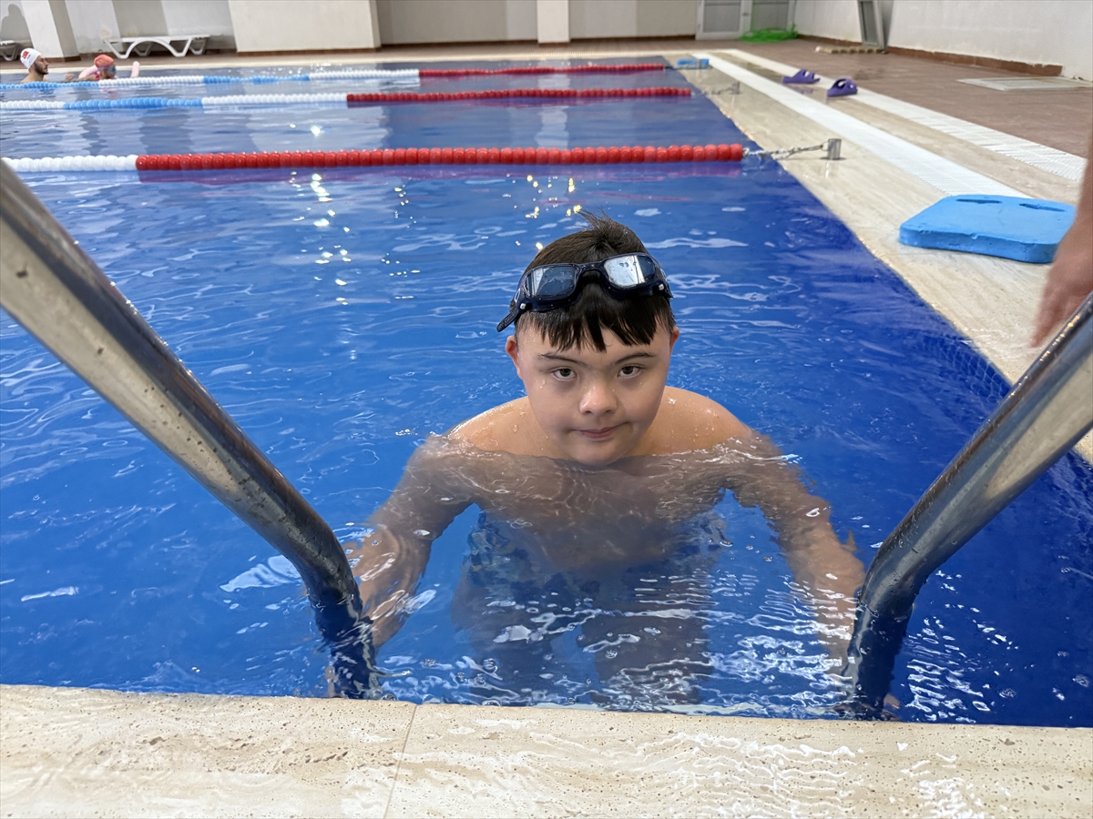 A A 20251102 39591716 39591709 D O W N S E N D R O M L U K A Y R A 6 Y I L D I R M U T L U L U G A K U L A C A T I Y O R