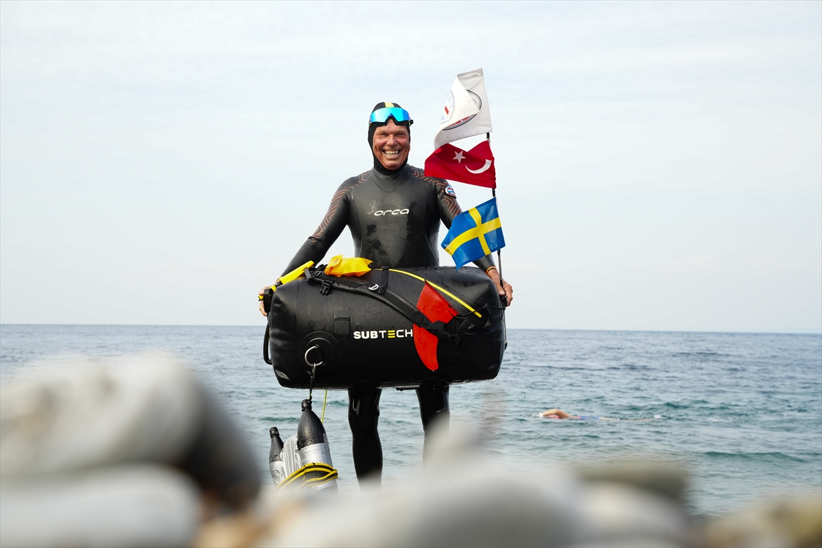 A A 20251103 39600035 39600027 I S V E C L I Y U Z U C U D A V U L Z U R N A E S L I G I N D E T U R K I Y E D E N U G U R L A N D I