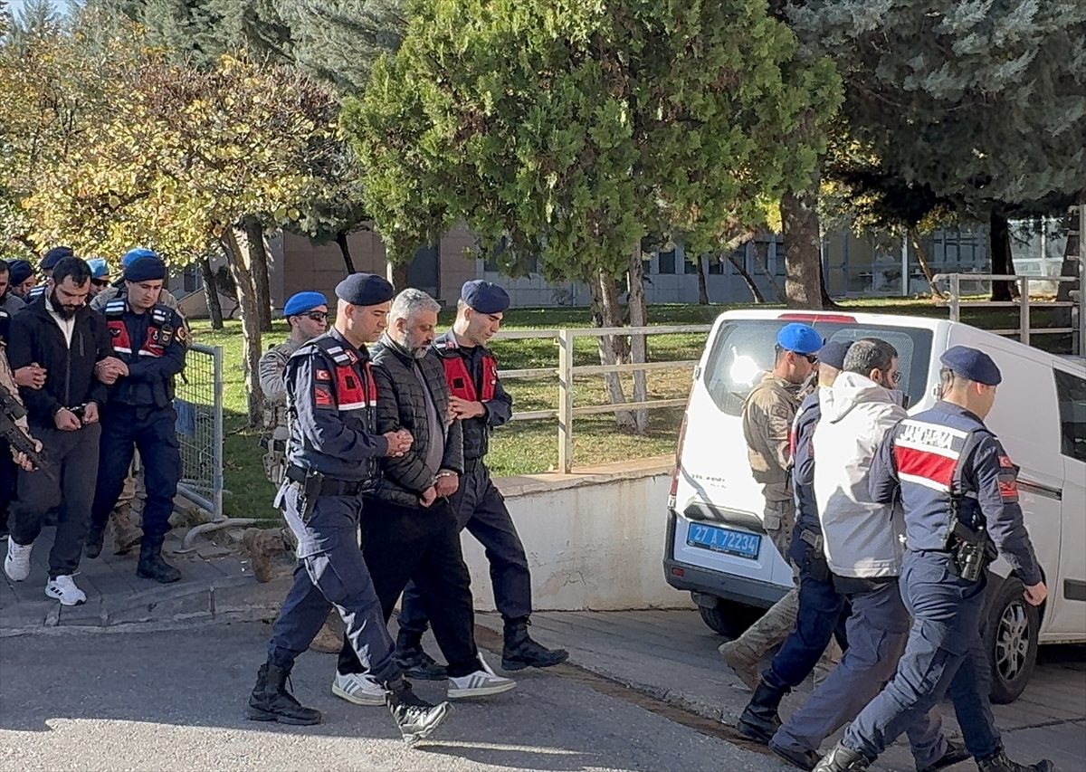 A A 20251123 39782187 39782184 G A Z I A N T E P T E T E R O R O R G U T U D E A S O P E R A S Y O N U N D A 13 S U P H E L I Y A K A L A N D I