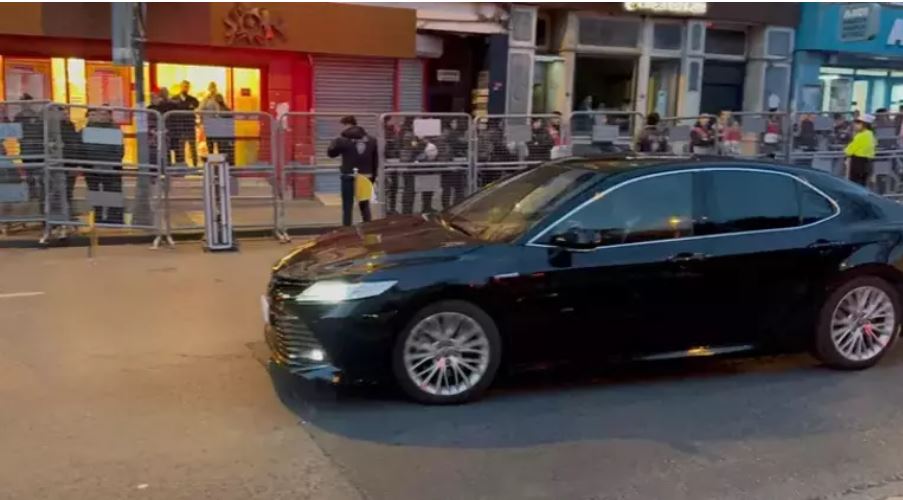 P A P A İ S T281125