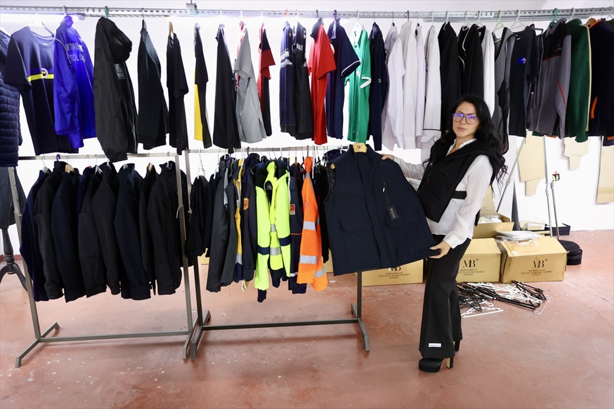 Üç Dikiş Makinesiyle Başladığı Tekstil Sektöründe Dünya Pazarına Açıldı (5)