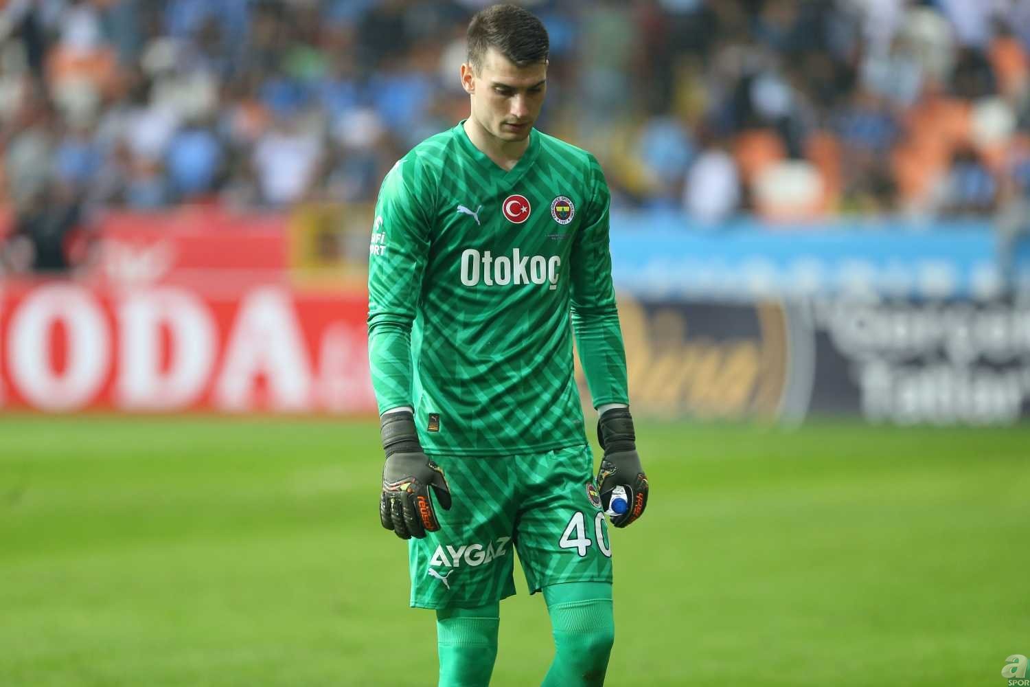 0X0 Italyan Devinin Hedefi Dominik Livakovic 1766495856625