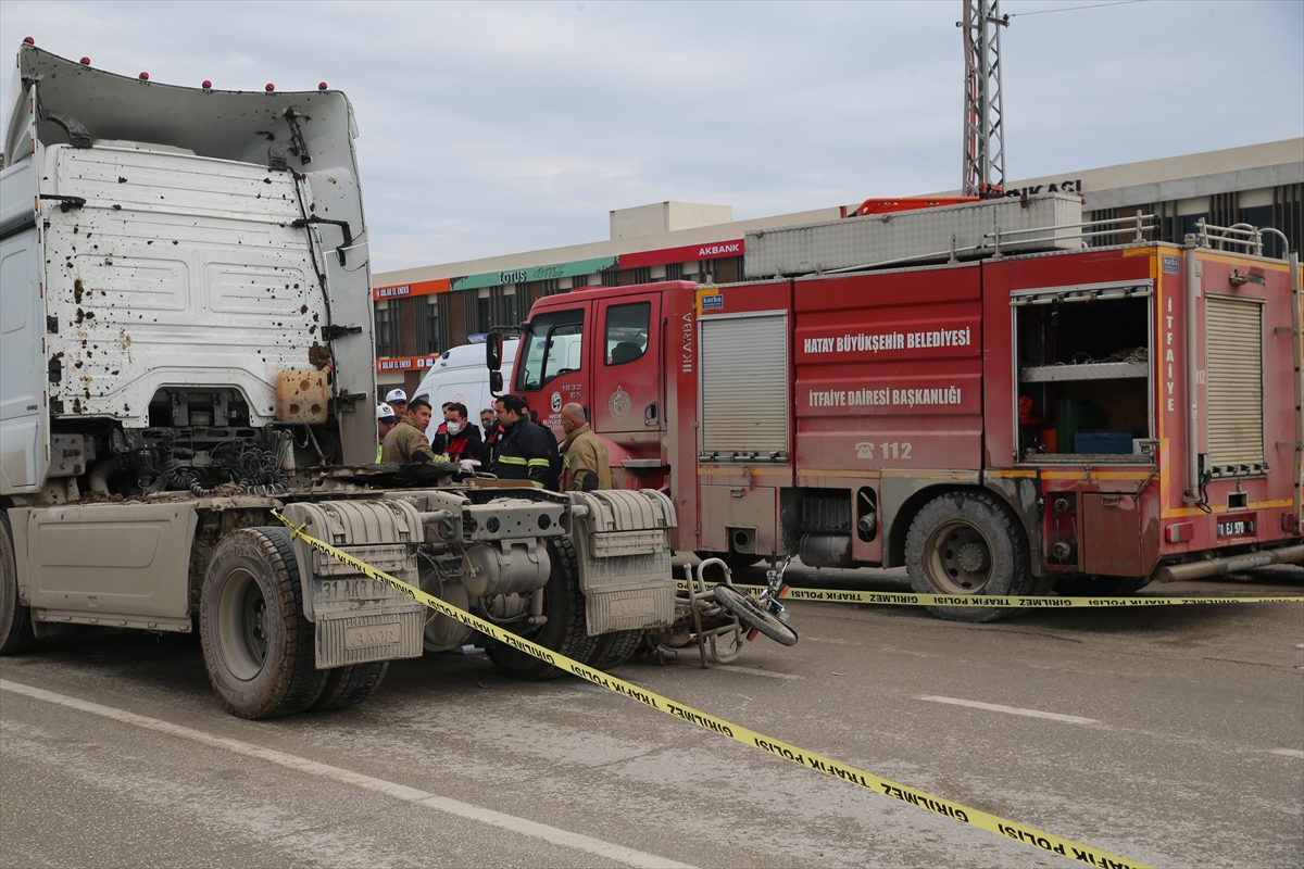 A A 20251202 39868991 39868989 H A T A Y D A T I R L A C A R P I S A N M O T O S I K L E T T E K I A N N E V E B E B E G I O L D U 3 K I S I Y A R A L A N D I