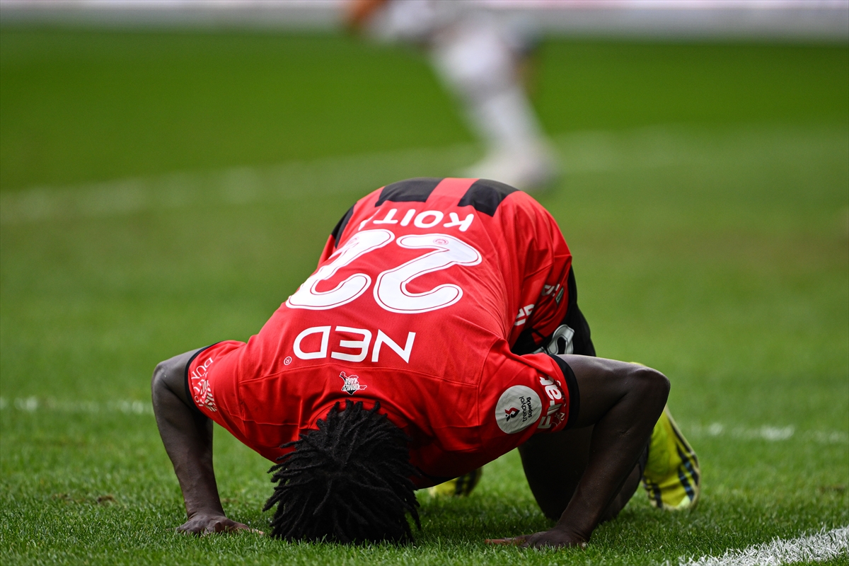 A A 20251207 39915280 39915277 G E N C L E R B I R L I G I M I S I R L I C O M F A T I H K A R A G U M R U K