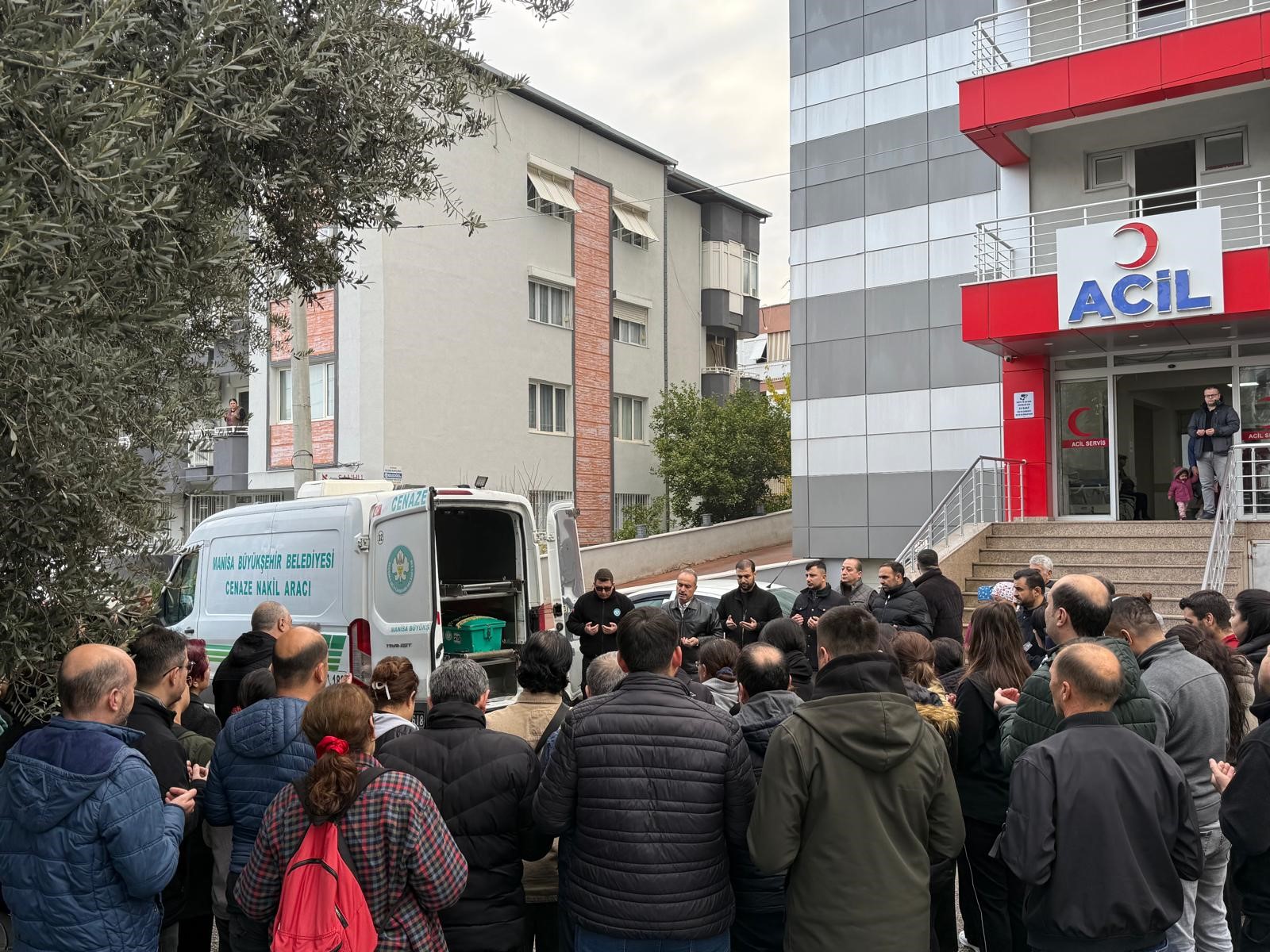 Doktor Ameliyat Sirasinda Hayatini Kaybetti-1