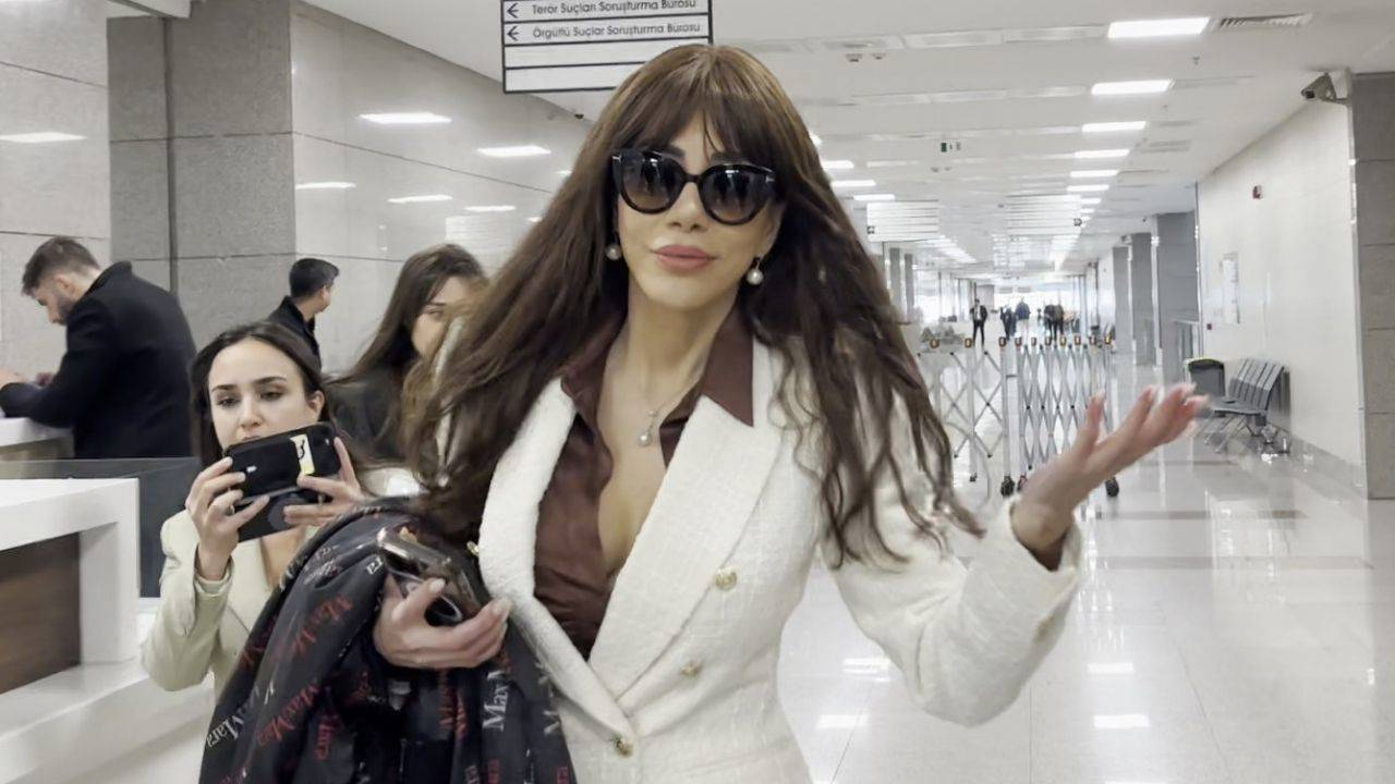 Ela Rumeysa Cebeci Ifade Vermek Icin Adliyede 1