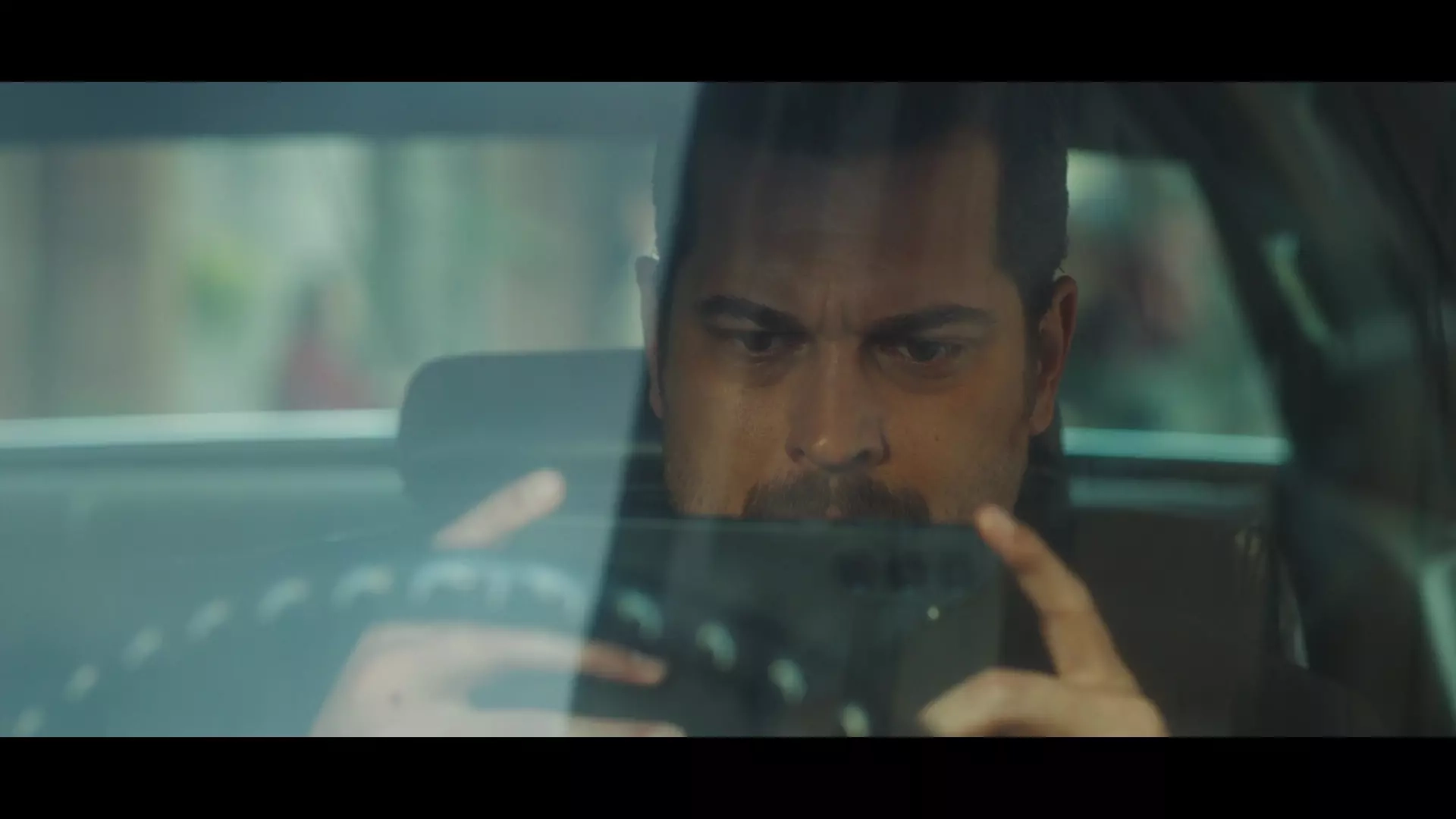 Esref Nisan In Sarkisi