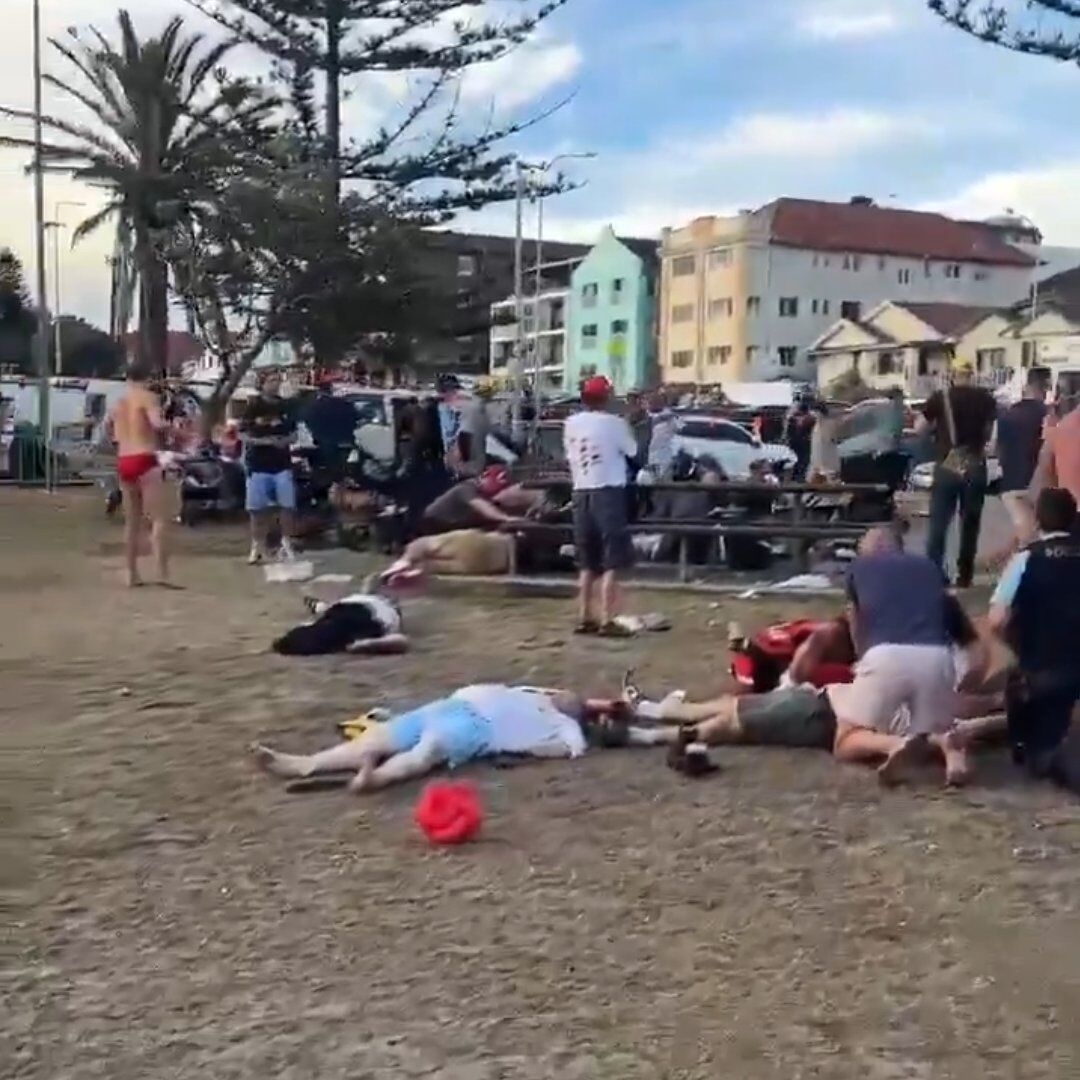 G8 I M Me Nbc A A A3U4-1