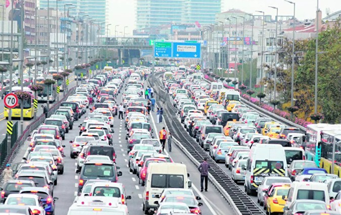 Istnabultrafik2312225